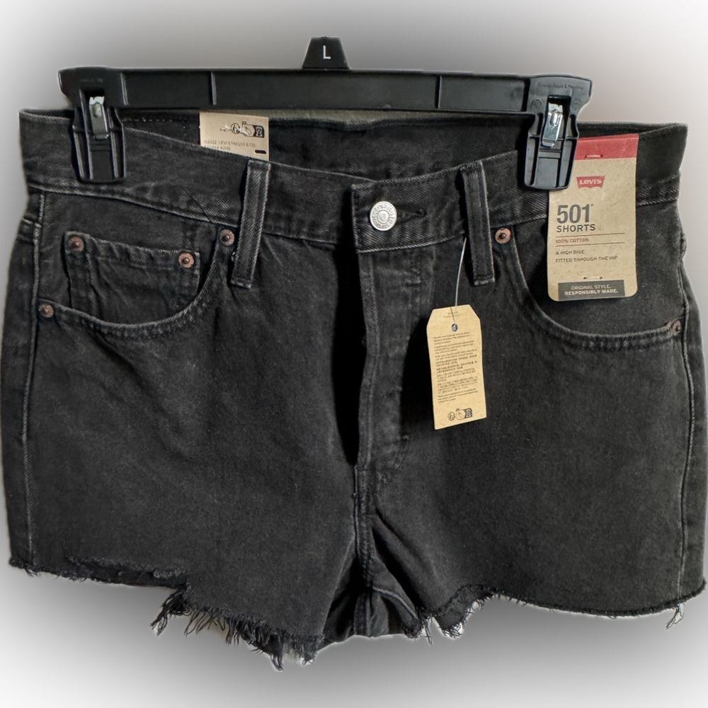 Woman’s 501 Levi’s shorts!